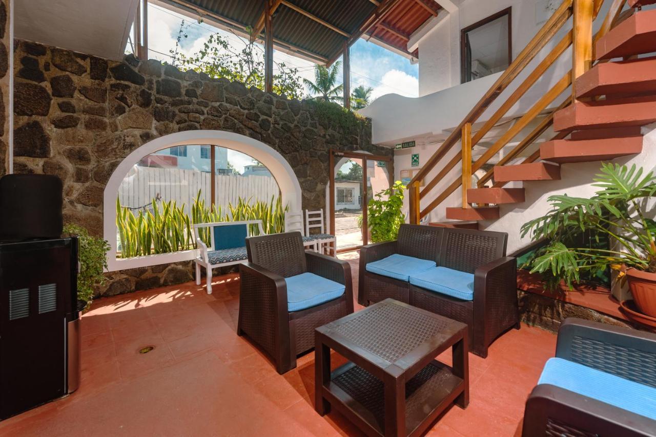 Hostal North Seymour 阿约拉港 外观 照片