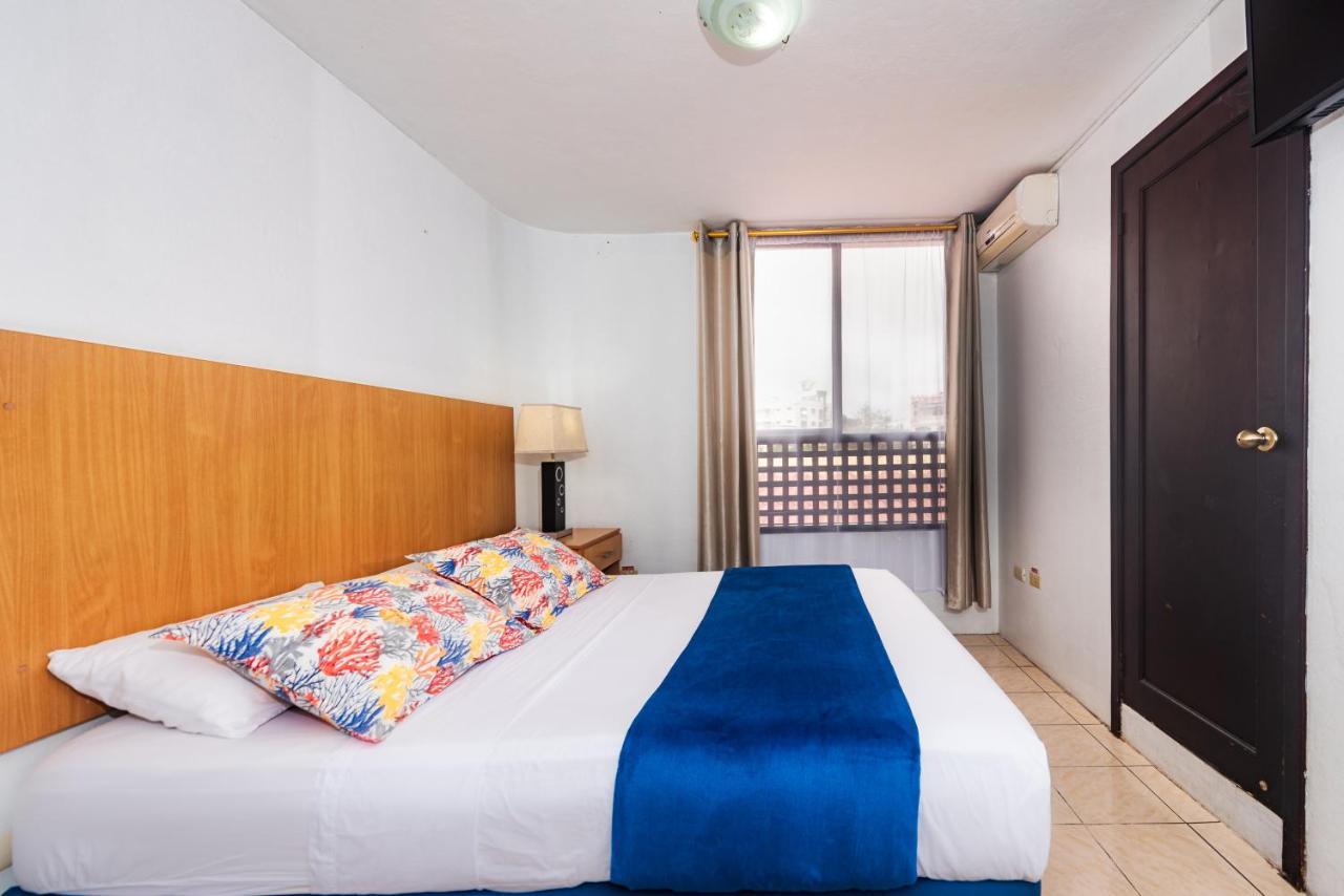 Hostal North Seymour 阿约拉港 外观 照片