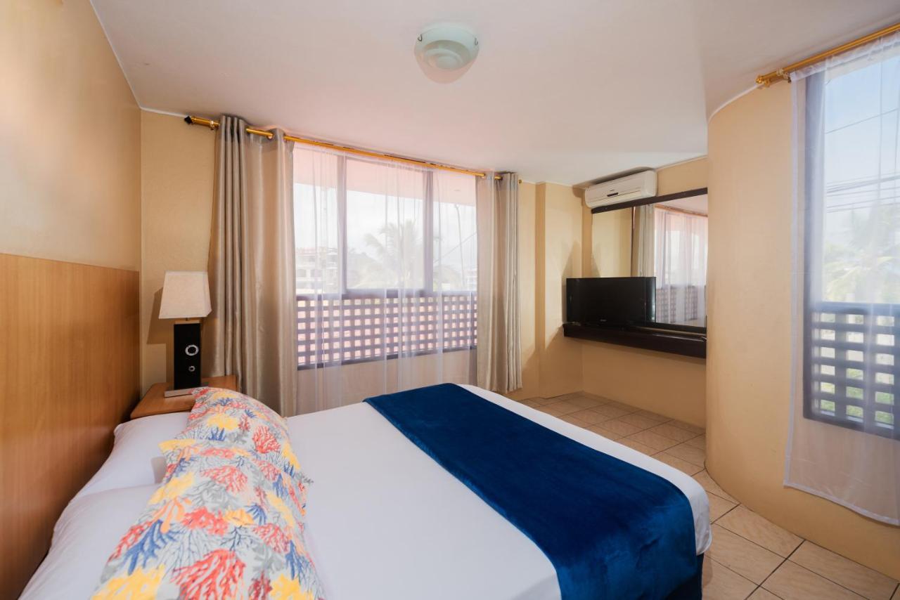Hostal North Seymour 阿约拉港 外观 照片