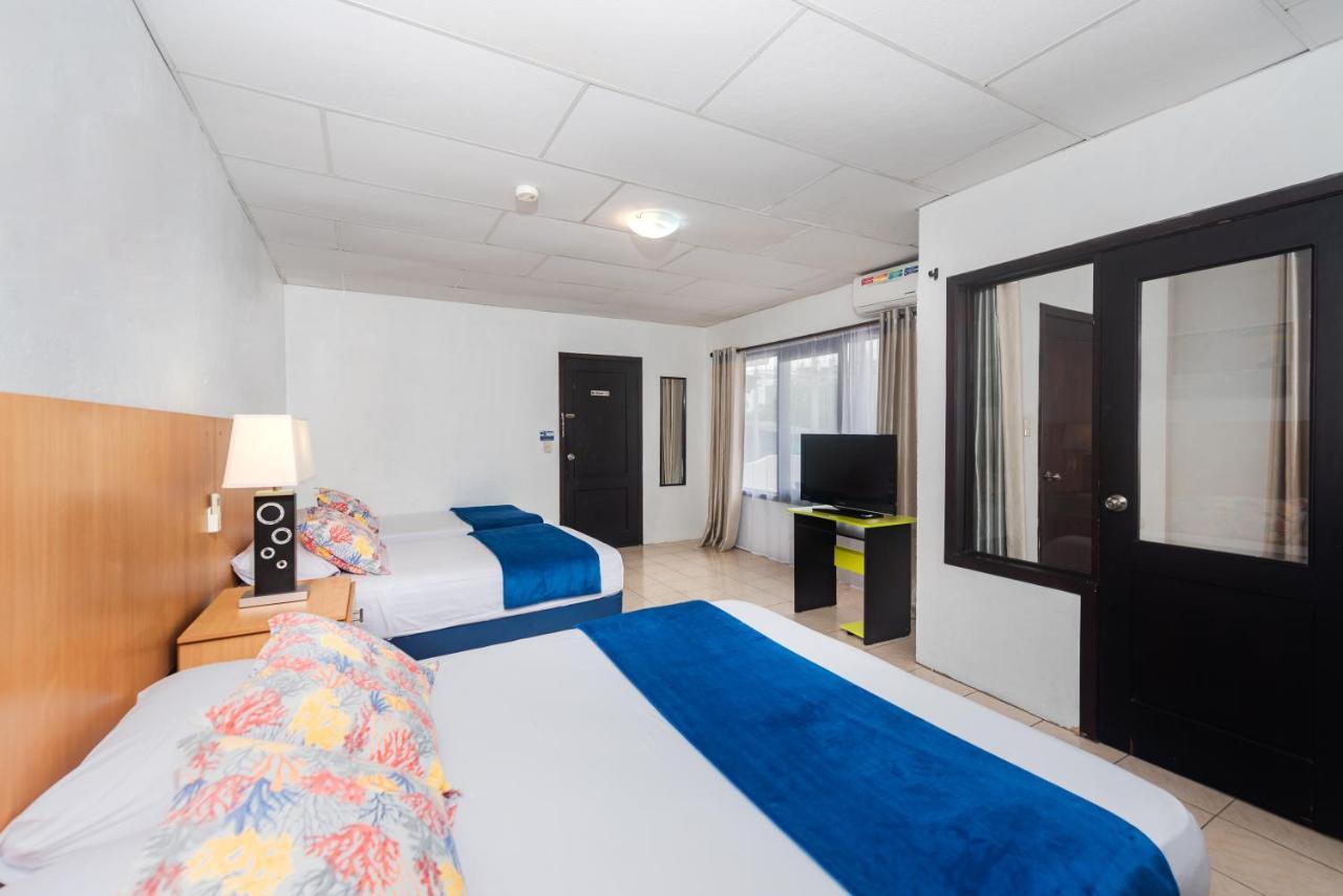 Hostal North Seymour 阿约拉港 外观 照片