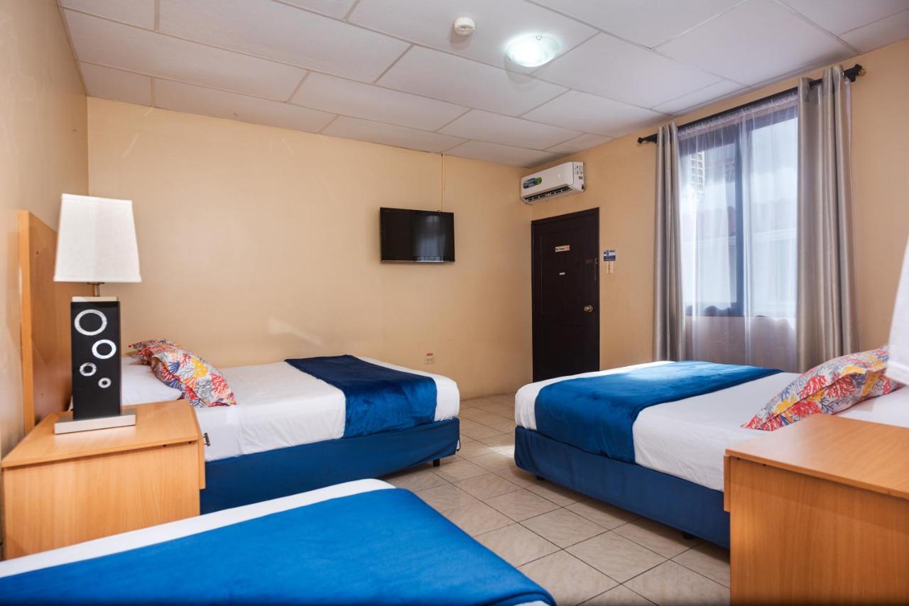 Hostal North Seymour 阿约拉港 外观 照片